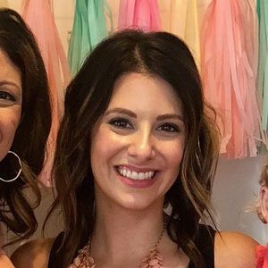 Meet your Posher, Victoria